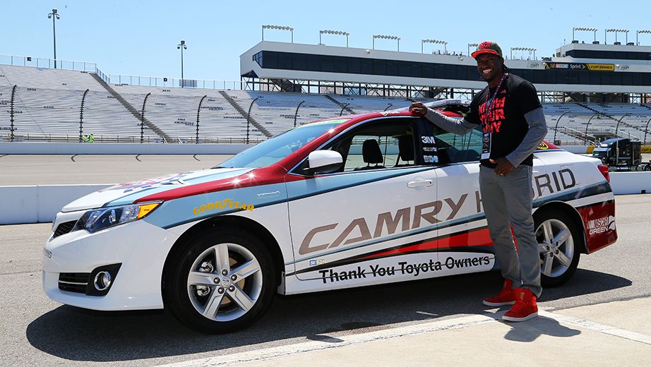 RGIII Drives Pace Car, Enjoys Day at Richmond International Raceway