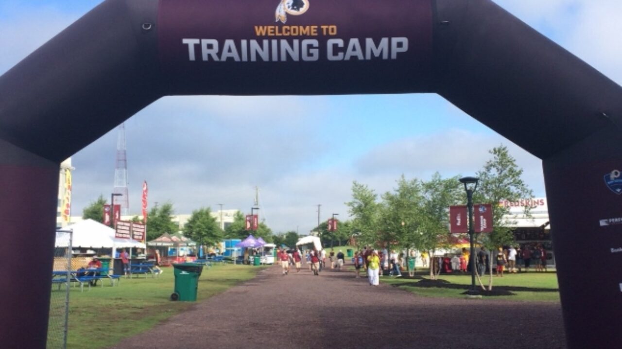 JP Finlay on X: Commanders training camp PACKED for Welcome Back Saturday   / X